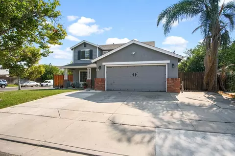 Exterior - 403 Roadrunner Dr, Patterson, CA 95363 photo 2 of 7