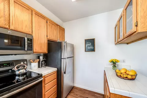 Kitchen - 3106 Beachcomber Dr, Rocklin, CA 95677 photo 2 of 6