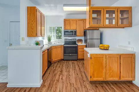 Kitchen - 3106 Beachcomber Dr, Rocklin, CA 95677 photo 1 of 6