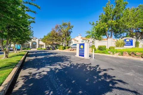 Exterior - 3106 Beachcomber Dr, Rocklin, CA 95677 photo 14 of 16