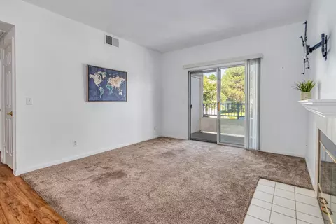 Living - 3106 Beachcomber Dr, Rocklin, CA 95677 photo 5 of 5