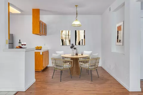 Dining - 3106 Beachcomber Dr, Rocklin, CA 95677 photo 2 of 3