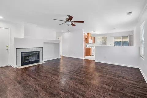 Living - 807 Robert L Smith Dr, Tracy, CA 95376 photo 1 of 4
