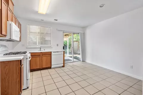 Kitchen - 807 Robert L Smith Dr, Tracy, CA 95376 photo 2 of 2