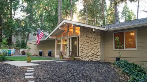 11450 Marjon Dr, Nevada City, CA 95959