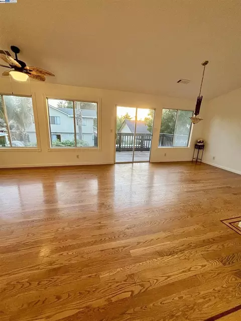 555 Mcmurphy Ct, Patterson, CA 95363 photo 12
