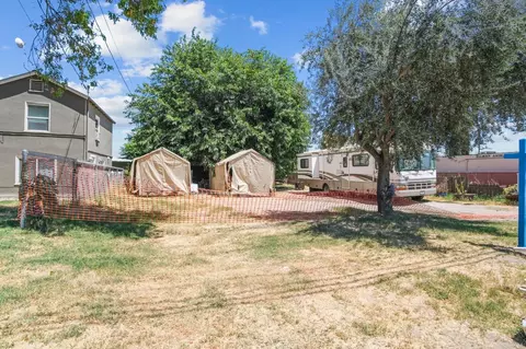 8042 Lander, Hilmar, CA 95324 photo 4