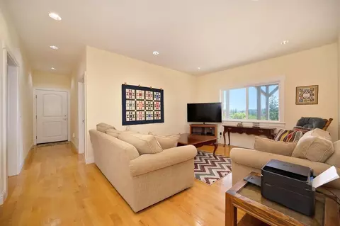 Living - 1280 Cerro Vista Dr, Applegate, CA 95703 photo 8 of 9