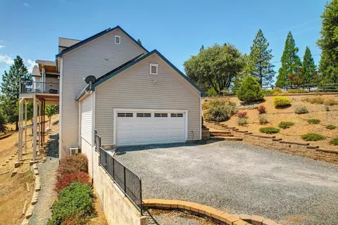 Exterior - 1280 Cerro Vista Dr, Applegate, CA 95703 photo 7 of 28