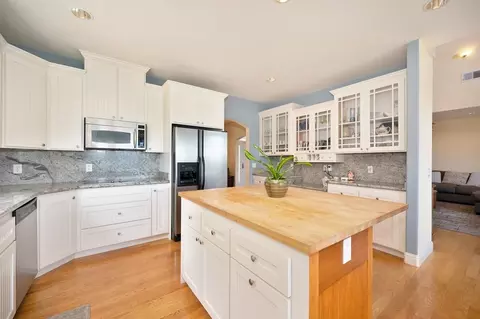 Kitchen - 1280 Cerro Vista Dr, Applegate, CA 95703 photo 5 of 6
