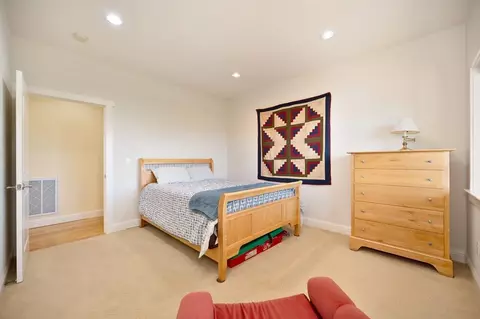 Bedroom - 1280 Cerro Vista Dr, Applegate, CA 95703 photo 7 of 9