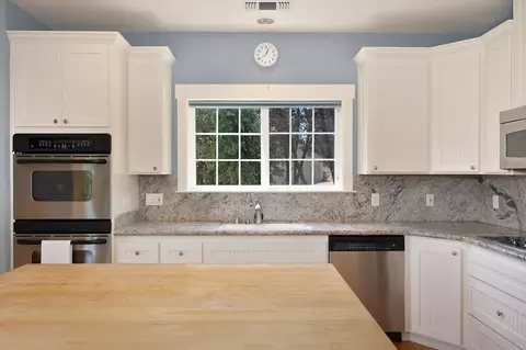 Kitchen - 1280 Cerro Vista Dr, Applegate, CA 95703 photo 6 of 6