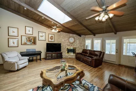Living - 2600 Barola Ln, Modesto, CA 95356 photo 3 of 5