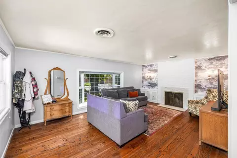925 Brady Ave, Modesto, CA 95350 photo 11