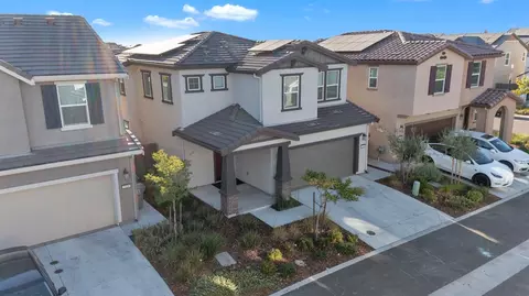 3332 Auburn Leaf Loop, Folsom, CA 95630 photo 2