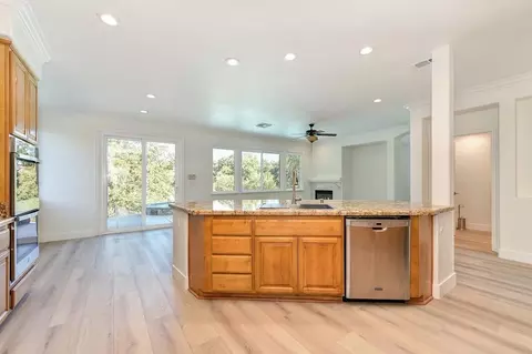 516 Gresham Ct, Roseville, CA 95747 photo 8