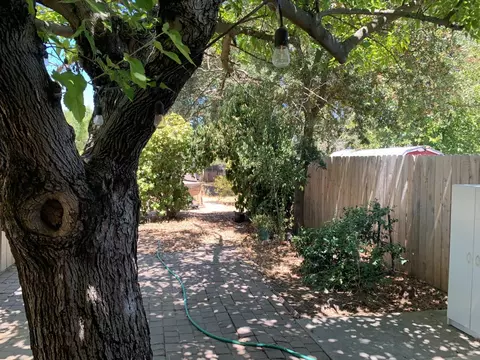 Exterior - 5917 Shirley Ave, Carmichael, CA 95608 photo 7 of 9