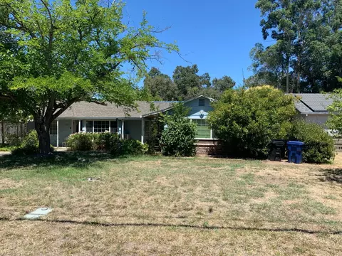 Exterior - 5917 Shirley Ave, Carmichael, CA 95608 photo 2 of 9