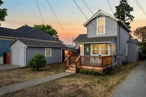 542 Ocean View Ave, Santa Cruz, CA 95062