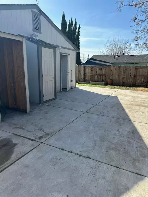 814 Benson Ave, Modesto, CA 95354 photo 10