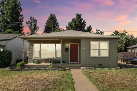 725 Eureka Ave, Lodi, CA 95240 photo 1