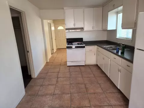 Kitchen - 3600 Tamarack Ave, Ceres, CA 95307 photo 3 of 3