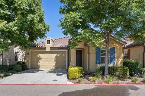 2032 Avignon Ln, Roseville, CA 95747