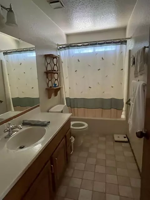917 Mercy Ave, Modesto, CA 95358 photo 13