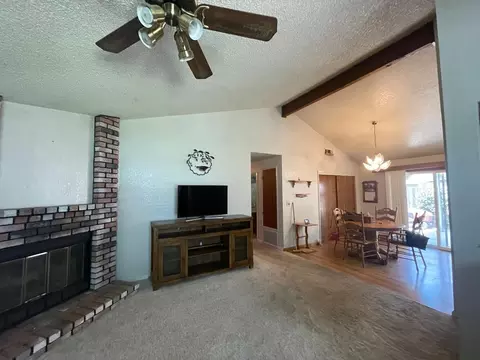 917 Mercy Ave, Modesto, CA 95358 photo 4