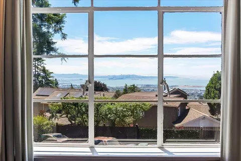 View/Area - 930 Creston Rd, Berkeley, CA 94708 photo 2 of 7
