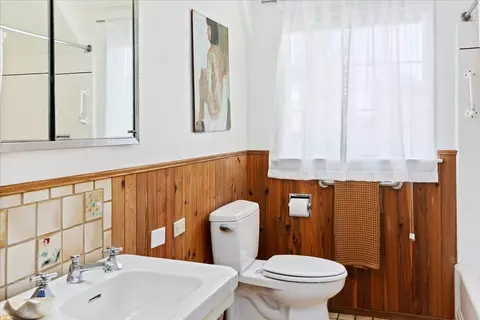 Bath - 930 Creston Rd, Berkeley, CA 94708 photo 1 of 3