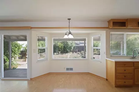 Living - 1816 Fallon Ln, Modesto, CA 95355 photo 4 of 7