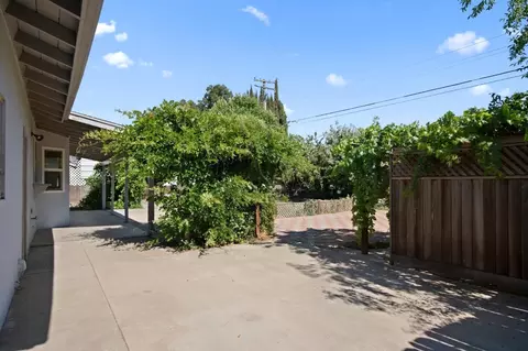 Exterior - 1816 Fallon Ln, Modesto, CA 95355 photo 4 of 12