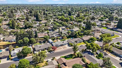 View/Area - 1816 Fallon Ln, Modesto, CA 95355 photo 3 of 7