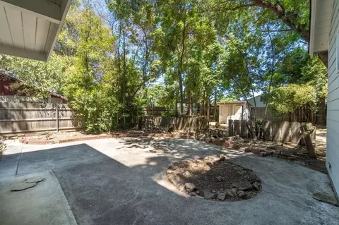 Exterior - 1305 Nelson Ave, Modesto, CA 95350 photo 3 of 7