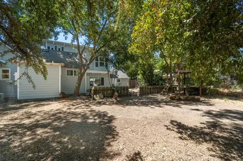 Exterior - 1305 Nelson Ave, Modesto, CA 95350 photo 6 of 7