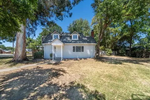 Exterior - 1305 Nelson Ave, Modesto, CA 95350 photo 1 of 7