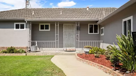 1115 Devine Dr, Lodi, CA 95240 photo 3