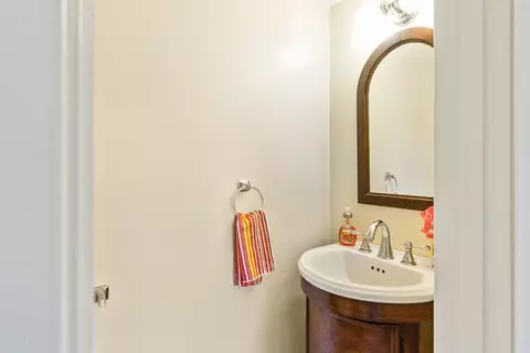 3985 Oak Villa Cir, Carmichael, CA 95608 photo 16