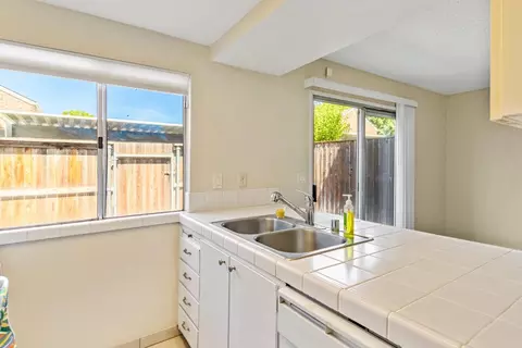 3985 Oak Villa Cir, Carmichael, CA 95608 photo 14