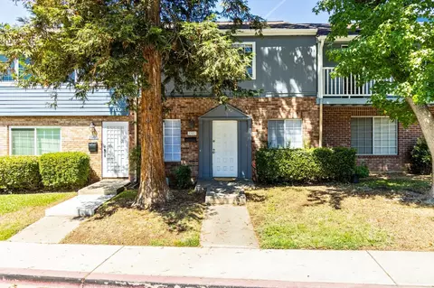 3985 Oak Villa Cir, Carmichael, CA 95608 photo 2
