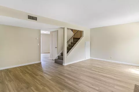 3985 Oak Villa Cir, Carmichael, CA 95608 photo 7