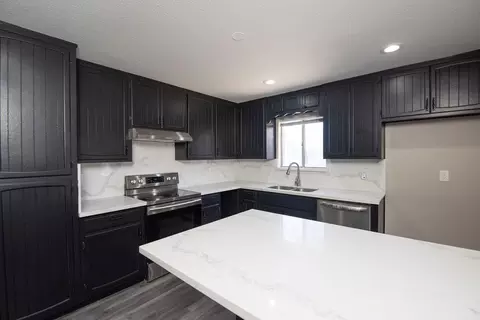 Kitchen - 1305 Chardonnay Ct, Modesto, CA 95351 photo 2 of 5