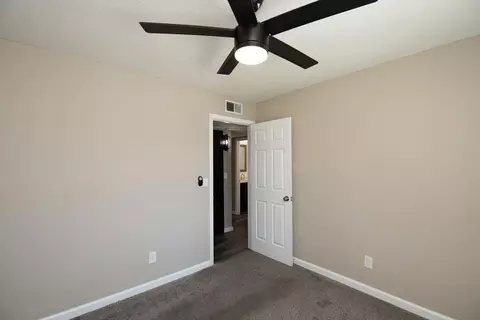 Bedroom - 1305 Chardonnay Ct, Modesto, CA 95351 photo 4 of 6