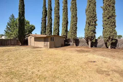 Exterior - 1305 Chardonnay Ct, Modesto, CA 95351 photo 7 of 11