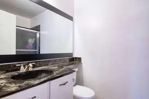 Bath - 2620 El Pasado Dr, Modesto, CA 95354 photo 1 of 3