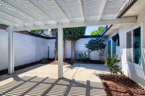 Exterior - 2620 El Pasado Dr, Modesto, CA 95354 photo 5 of 9