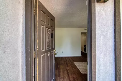 Entry Way - 2620 El Pasado Dr, Modesto, CA 95354 photo 1 of 3