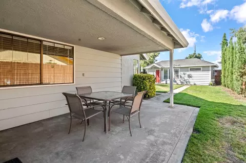 Exterior - 229 Oak Ave, Ripon, CA 95366 photo 5 of 11