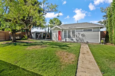 Exterior - 229 Oak Ave, Ripon, CA 95366 photo 6 of 11